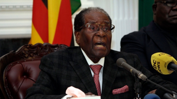  Presiden Mugabe  Mengejutkan Zimbabwe Karena Tolak Mundur
