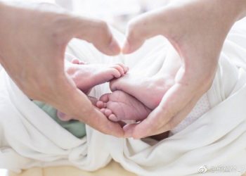 Lynn Hung Kini Ibu untuk Bayi Kembarnya