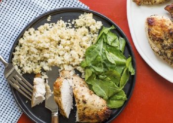 Masak Saat Dikejar Deadline?  ‘Cobain’ Ayam Panggang Yunani
