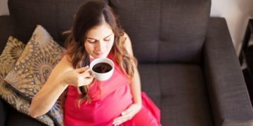 Ngopi dan Kafein Bikin Ibu Hamil Lahirkan Anak yang Kelebihan Berat Badan