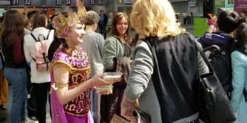 Tari Sintren di Bandara Boryspil Kiev