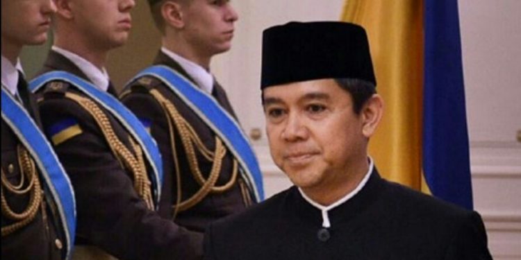 Kisah Prof Yuddy Chrisnandi, Ditonjok dan Diusir