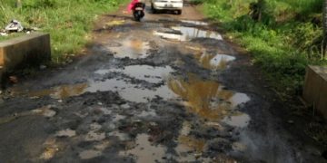 Warga Banjar Keluhkan Jalan Rusak