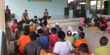 Polres Mimika Bina Santri Pesantren Ramadhan