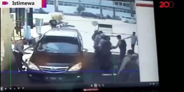 Pemotor Pasutri Diduga Pelaku Bom di Mapolresta Surabaya