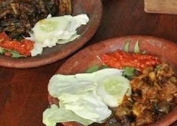 Lezatnya Belut Gepuk Bojonegoro