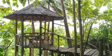 Sekali Berdiri, Dua Tiga Keindahan Tersaji