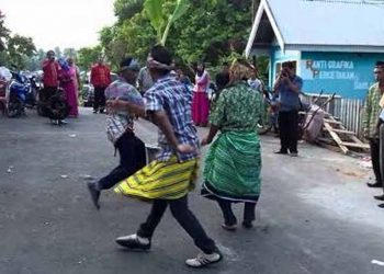Seni Beladiri Ewa Wuna yang Memikat