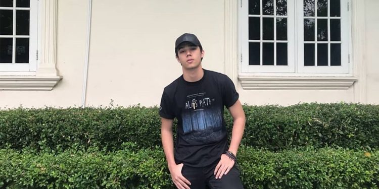 Jeff Smith Ingin Berangkatkan Ibunya Naik Haji