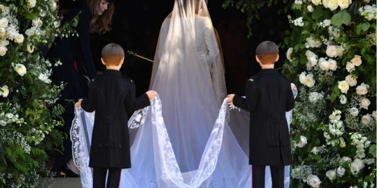Kerudung Pilihan Meghan Markle