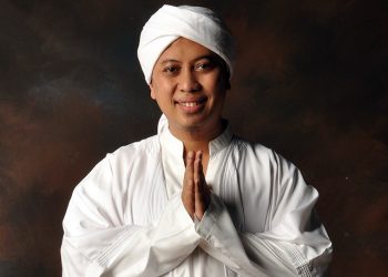 Opick ikut Menyanyi di Album Kompilasi ‘Ramadhan Penuh Cinta’