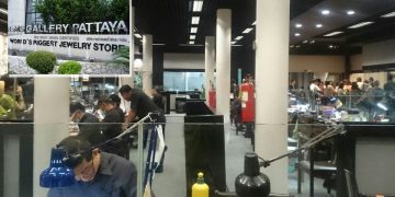 Discovery Gems, Sensasi Menambang Batu Mulia