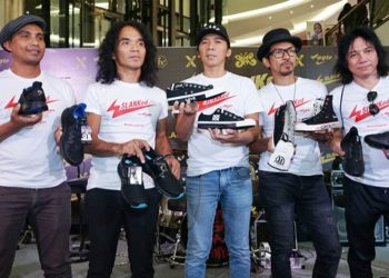 Slank Luncurkan Sepatu Edisi “Slanked”