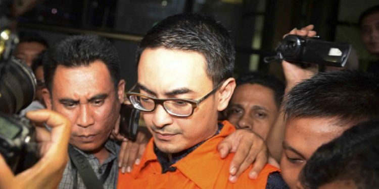 Zumi Zola Puasa Ramadan di Rutan KPK