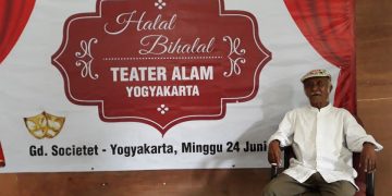 Kangen Bentakan dan Lemparan Sandal