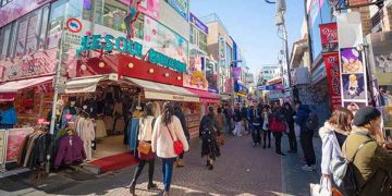 Belanja Murah di Takeshita Street Jepang