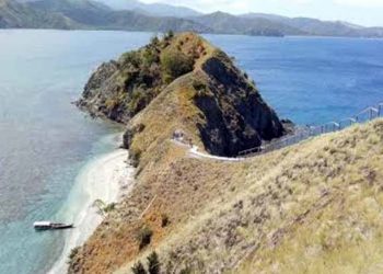 Keindahan Pulau Dua di Luwuk