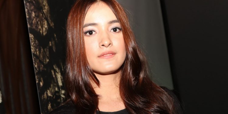 Mawar De Jongh Ketakutan Main Film Horor