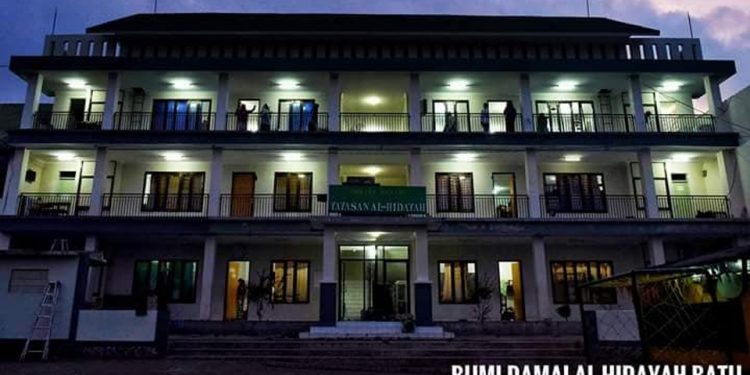 ‘’Nglangut’’ di Pesantren