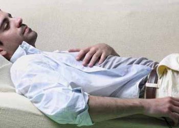Tidur di Sofa tak Baik untuk Tubuh