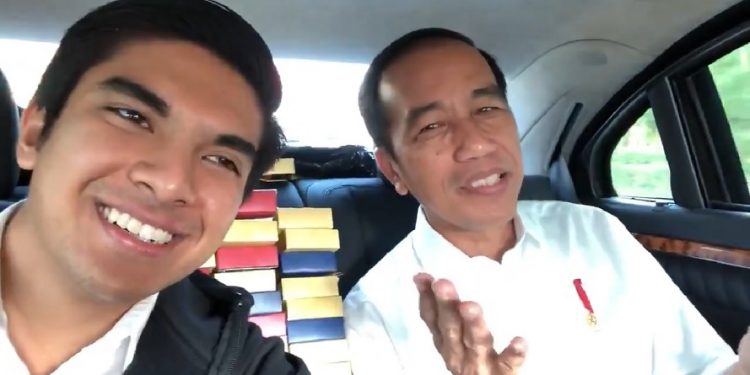 MEDSOS: Jokowi Memanggil Menteri Belia ini ‘Bro’ Saddiq