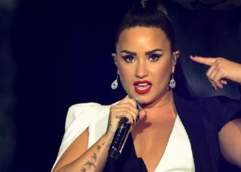 Demi Lovato dilarikan ke rumah sakit