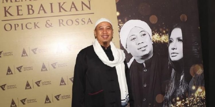 Opick Gandeng Rossa Gelar Konser Amal  Bangun RS Hasyim Asy’ari
