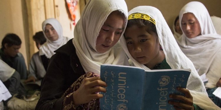 UNICEF: Setengah Anak-anak Afghanistan tak Bisa Sekolah