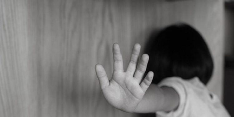 Raksasa Internet Serius Hentikan Berbagi Gambar Pelecehan Anak?