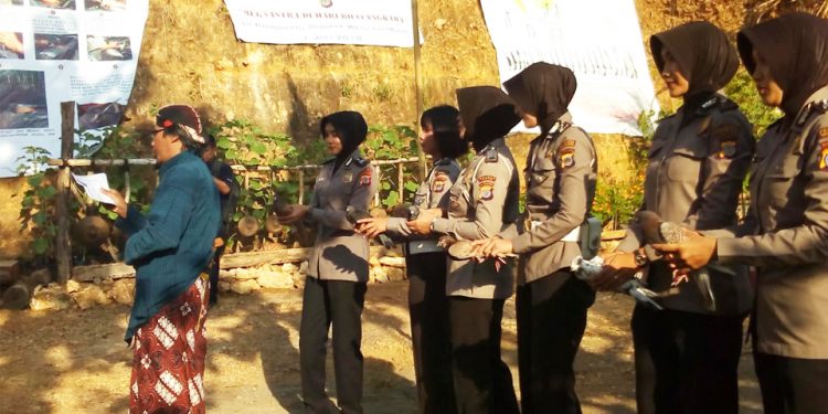 Sastra Bhayangkara di Watu Lumbung