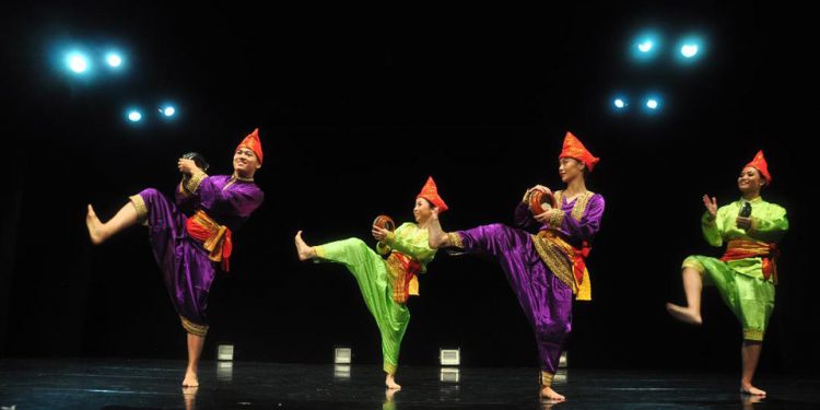 Indonesia Dance Company Kembali Hadir dengan Tema ”It’s Showtime”