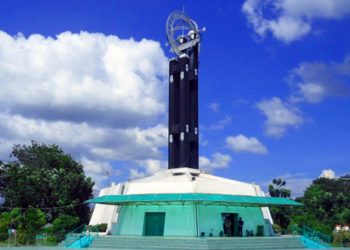Tugu Khatulistiwa, Tempat Wisata di Pontianak