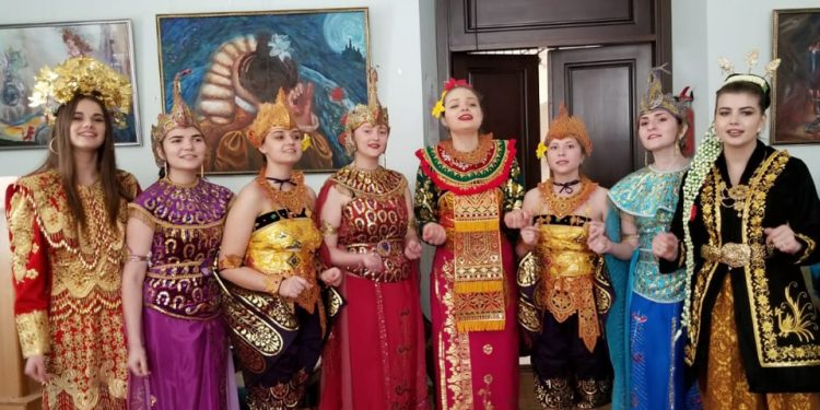 Mau Pameran Gratis di Ukraina?
