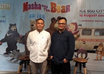 ‘Masha and The Bear’ Beraksi di Atas Es di Indonesi