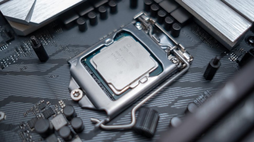  Prosesor Intel Gen-9 akan Hadir Lebih Awal