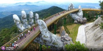 Jembatan Ini Istirahat di Topang Tangan Raksasa