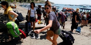2000 Wisatawan dievakuasi dari Kep. Gili