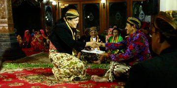 Sutradara Damien Dematra Dianugerahi Gelar Kanjeng Pangeran