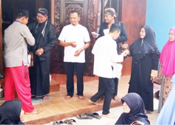Ada Senyuman Asyura Penuh Asa di Sumur Jati