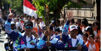 Meriahnya, Pawai Obor Asian Para Games 2018 di Bali