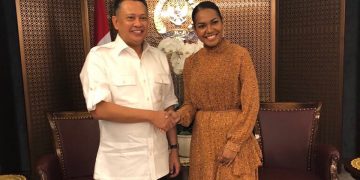 Gadis Papua di Ajang Keantikan Kelas Dunia