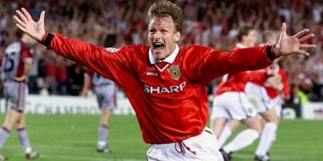 Teddy Sheringham Ikuti Lomba Lari RedsRun 2018 di Jakarta