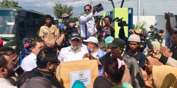DPR dan DPD RI Beri Bantuan untuk Korban Gempa Tsunami Sulteng