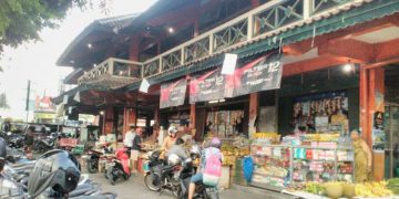 Ada Sate Ayam Kampung di Pasar Gading