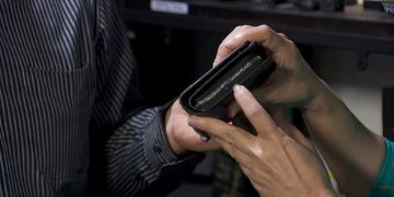 Waspada, Kamera Tersembunyi Mungkin Mengintip dan Merekam Anda