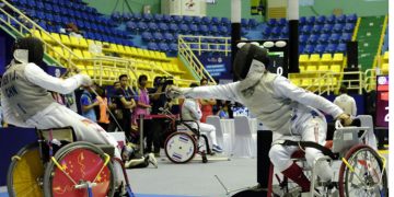 China Borong 3 Emas dari Wheelchair Fencing
