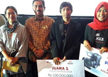 ‘Damai Dalam Kardus’ Raih Juara Eagle Award 2018