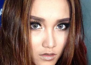 Ayu Ting Ting Jadi Pengabdi (Setan) Nyai