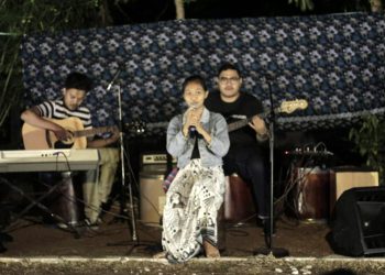 Semesta Berkembang Menjadi Aku