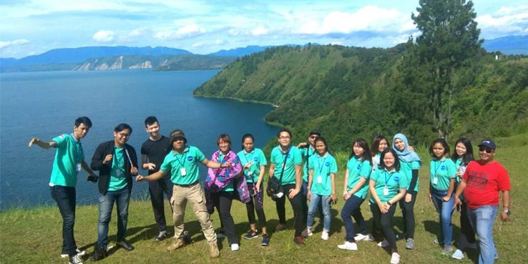 Kemenpar Gandeng Milenial Kembangkan Desa Wisata Danau Toba